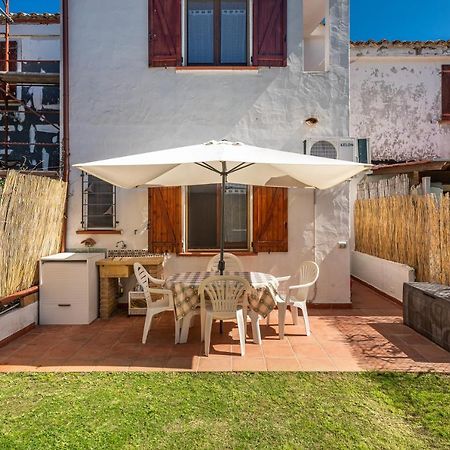 Damiano Holiday House Porto Columbu - Perd'E Sali Esterno foto